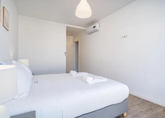 Rooftop Pool, Balcony And Ac #1965 アパート *