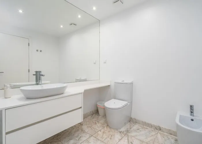 アパート Rooftop Pool, Balcony And Ac #1965 ラゴス