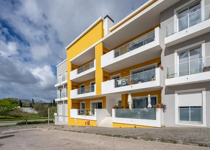 Rooftop Pool, Balcony And Ac #1965 アパート