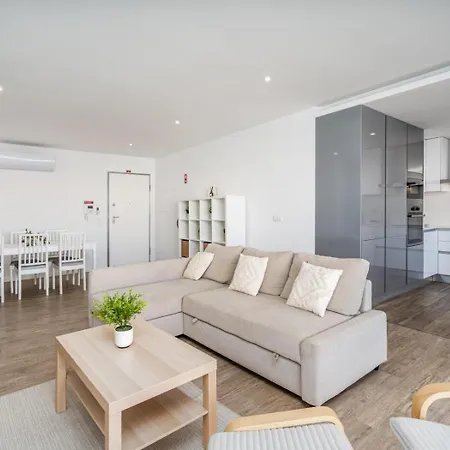 Rooftop Pool, Balcony And Ac #1965 Appartamento *