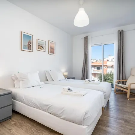 Rooftop Pool, Balcony And Ac #1965 * Lagos