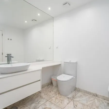 Apartament Rooftop Pool, Balcony And Ac #1965 Lagos