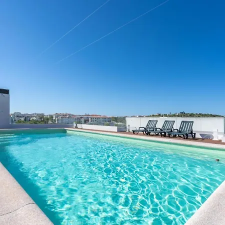Apartment Rooftop Pool, Balcony And Ac #1965 Lagos